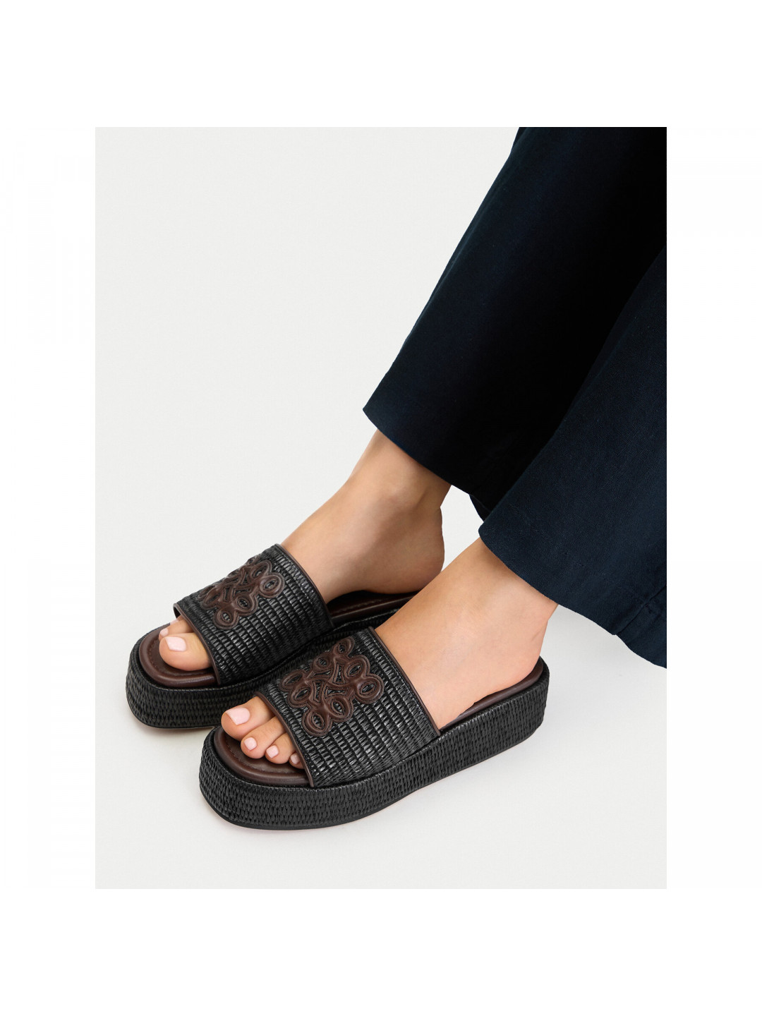 Nazouváky Nine West EO-259-8201 Černá